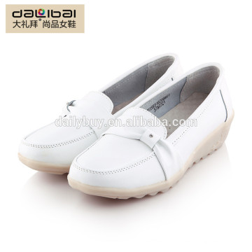 Cheap price white leather leather shoes